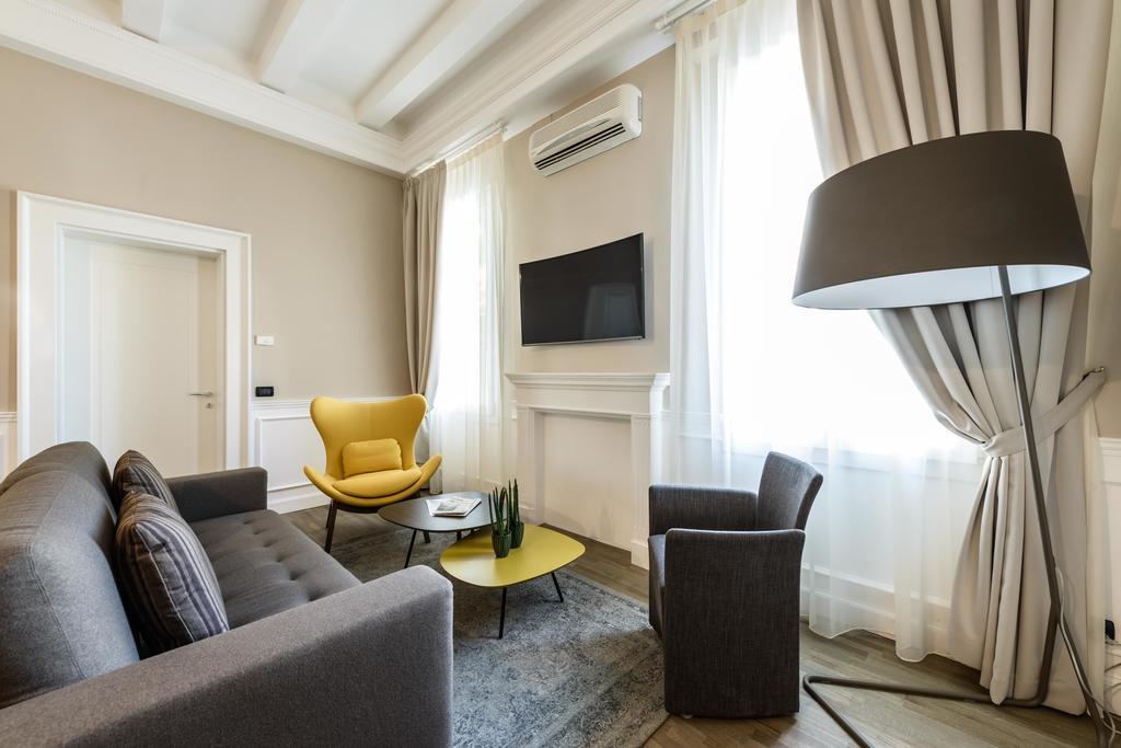 פאדובה Palazzo Bovio - Boutique Apartments מראה חיצוני תמונה